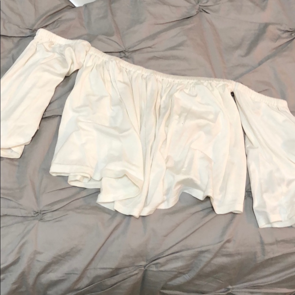 White off the shoulder crop top! Size SM
